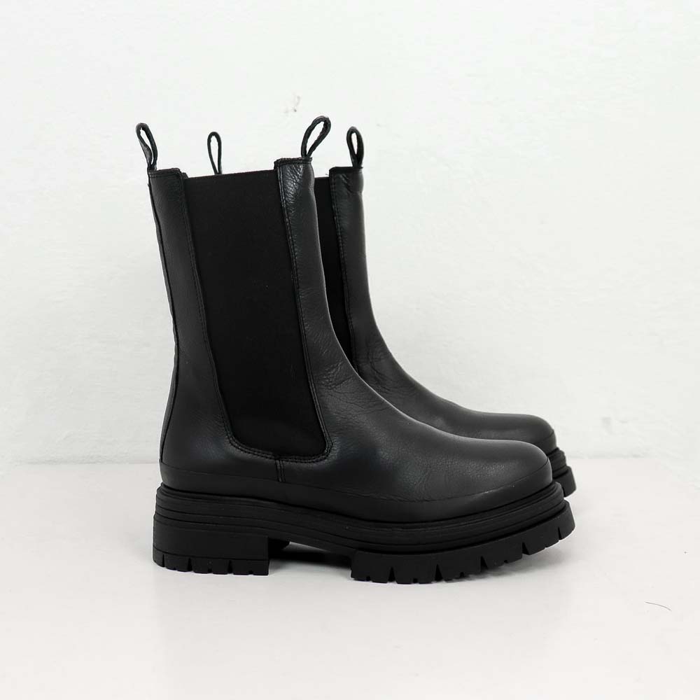 A6382 BOOTS