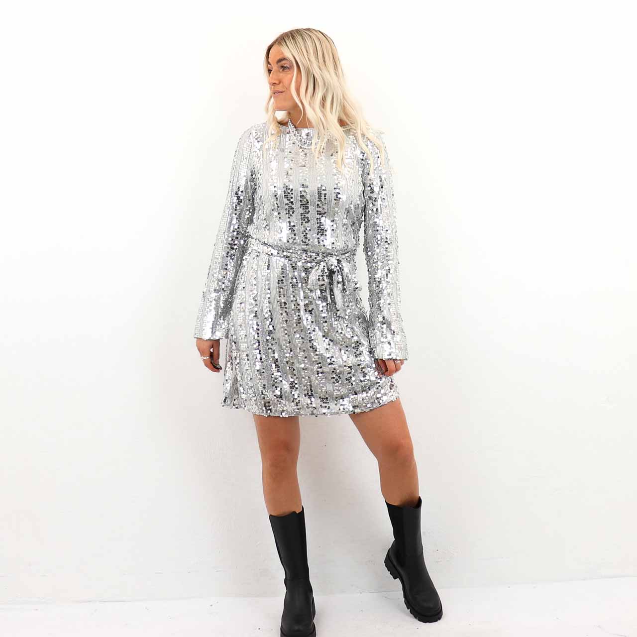 VMEFA LS SHORT DRESS